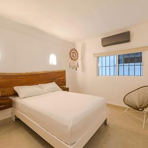 Hotel Puerto Caracol